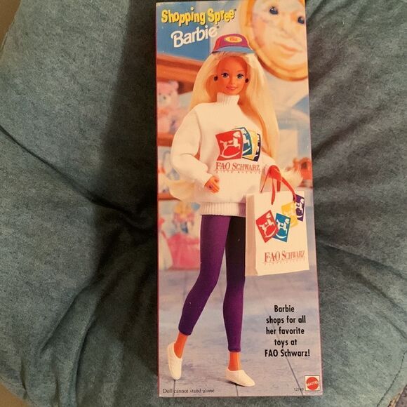 FAO Schwartz Shopping Barbie - Picture 2 of 2